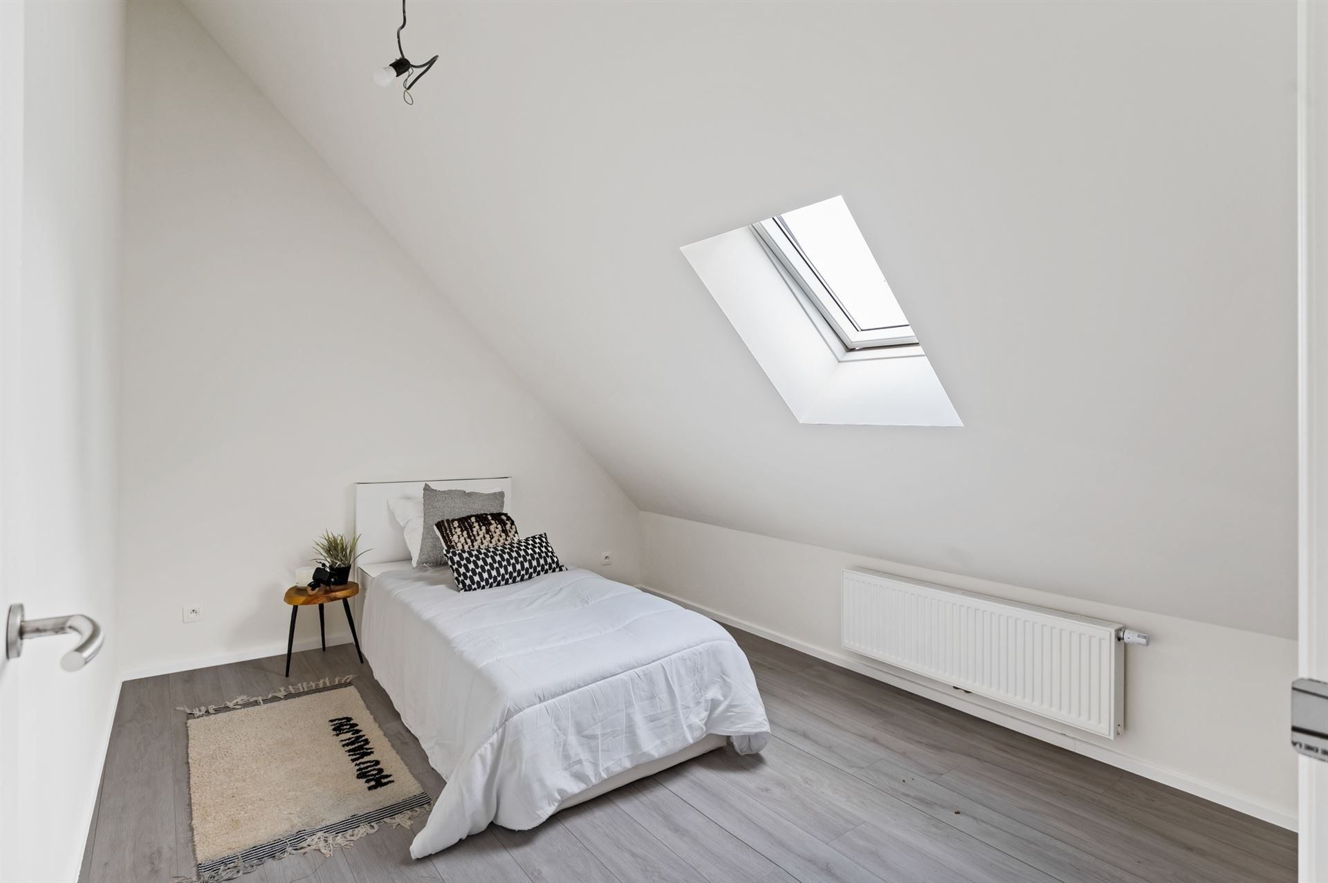 UNIEK GERENOVEERD PROJECT MET 5 SLAAPKAMERS BESTAANDE UIT 2 APPARTEMENTEN foto 17