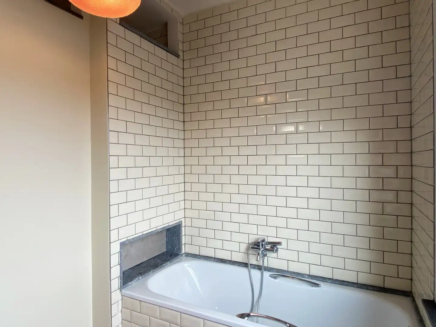 INSTAPKLARE GEZINSWONING MET 3 SLPKS EN GARAGE foto 11