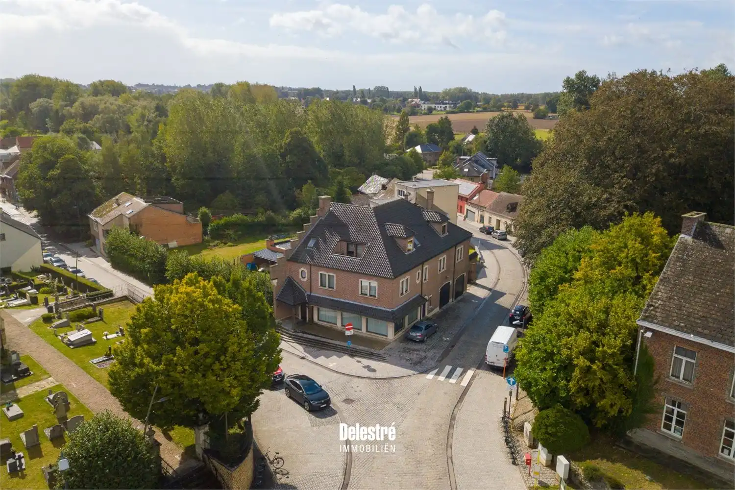 APPARTEMENTSGEBOUW AAN DE KERK MELDERT foto {{pictureIndex}}