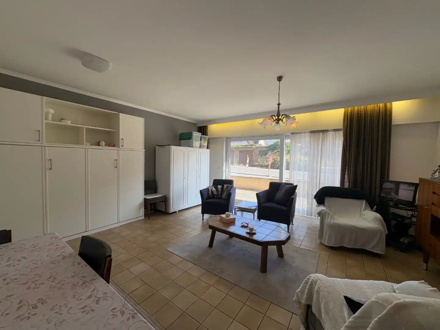 Zonnige studio te koop op enkele meters van het strand foto 15