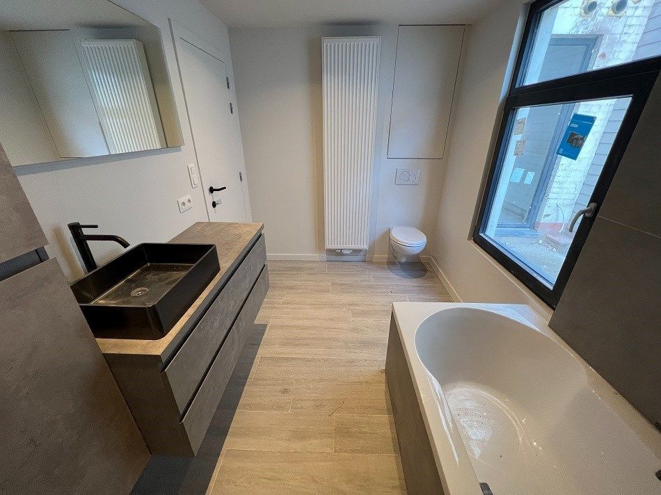 instapklaar 3-slaapkamerappartement op wandelafstand van het Sint-Pietersstation foto 8