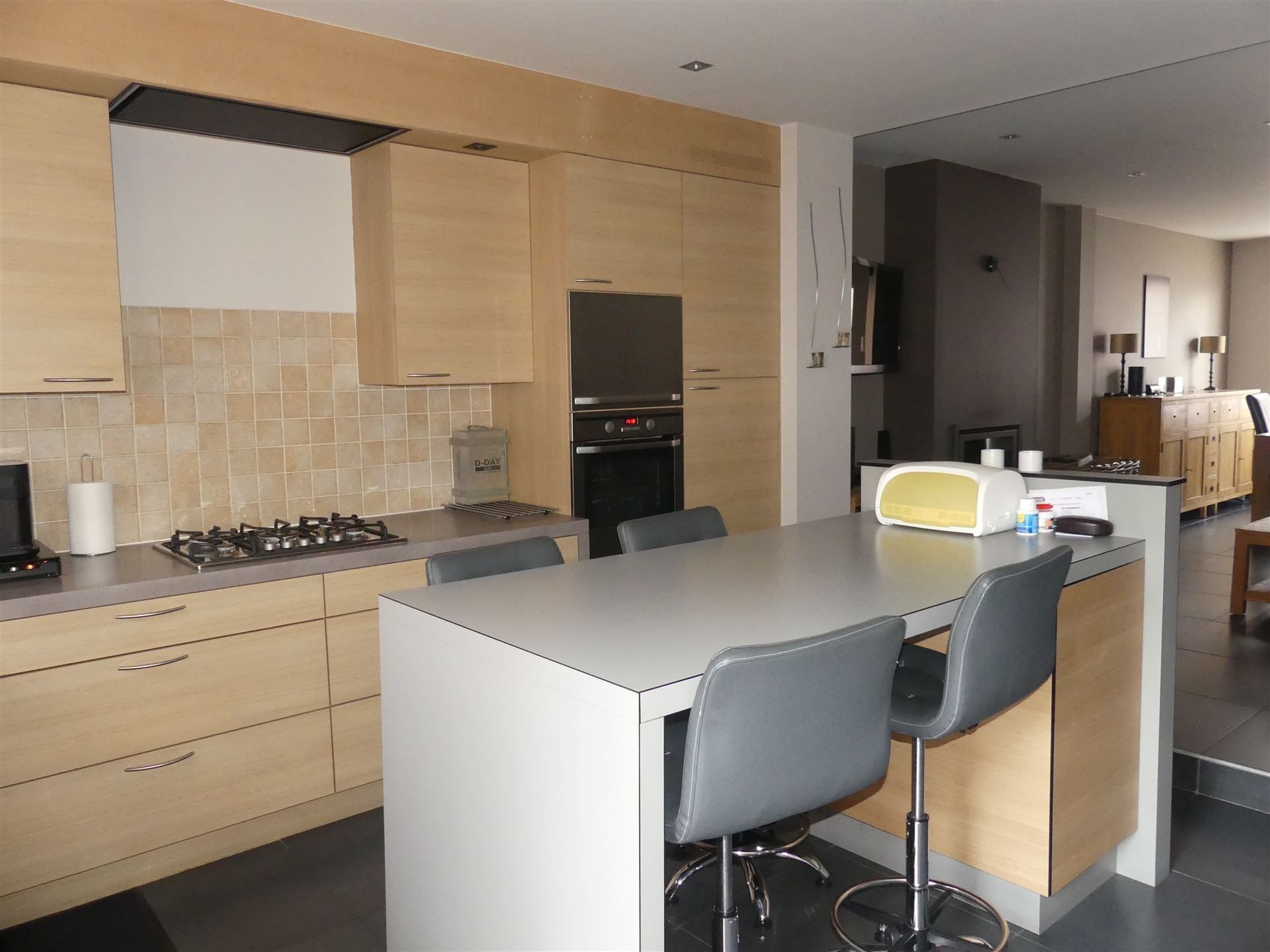 Charmante woning met tuin en uitweg voor fietsen! foto 6