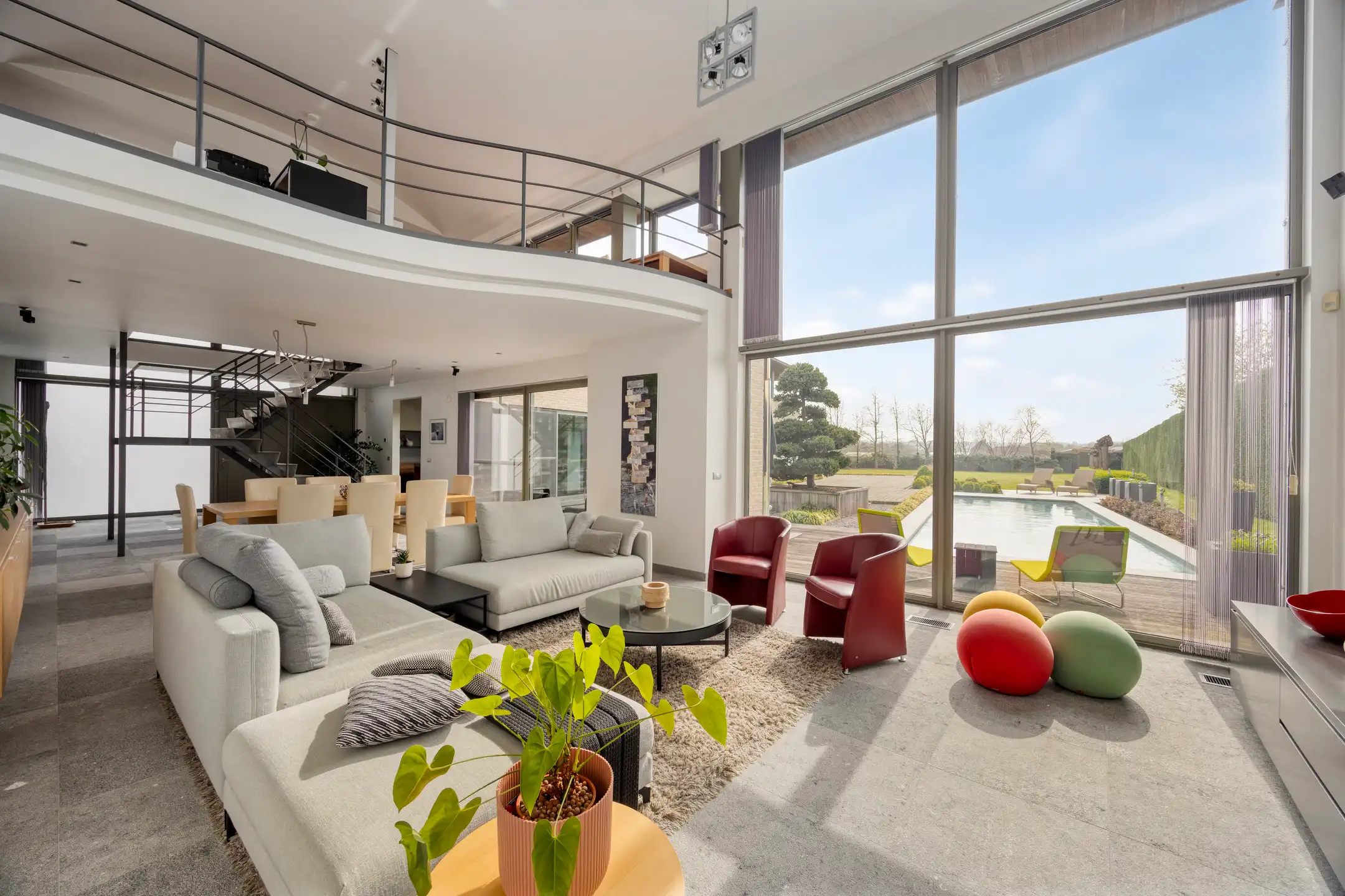 Ruime instapklare villa met zwembad op 27 are foto 10