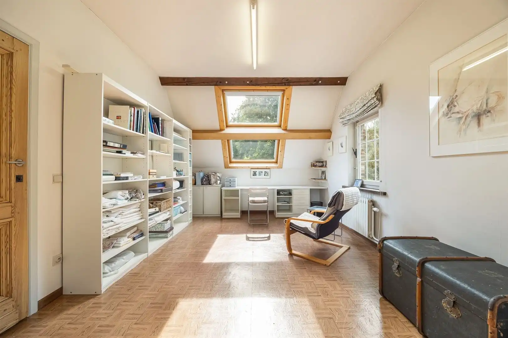 Karaktervolle landelijke woning met 4 slpk en ruime tuin foto 25