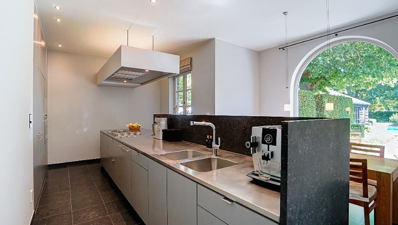 Exclusieve villa van 374m² op 16 are met openluchtzwembad foto 11