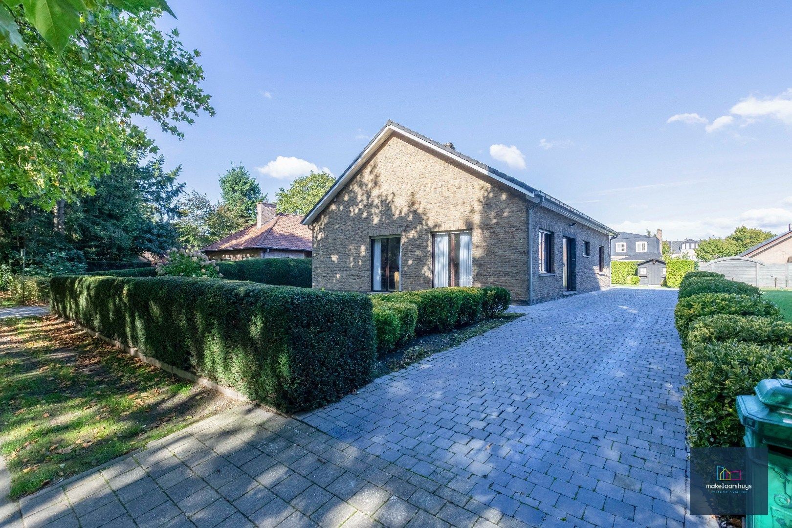 Hoofdfoto van de publicatie: Goed onderhouden bungalow nabij centrum Mariakerke 