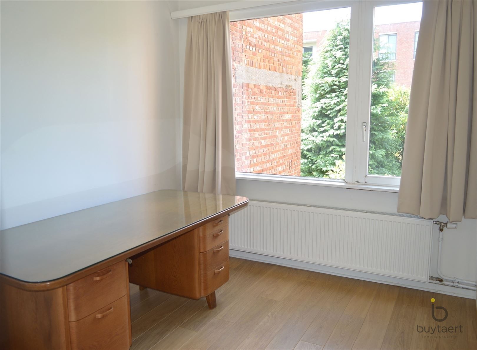 Karaktervolle art deco woning met vier slaapkamers en tuin midden in het welgekende "Pullhof" te Berchem. foto 20