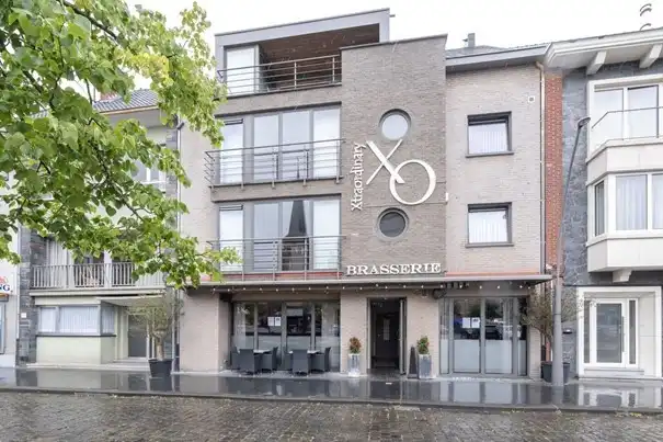 Handelsgelijkvloers op toplocatie te Diepenbeek foto {{pictureIndex}}