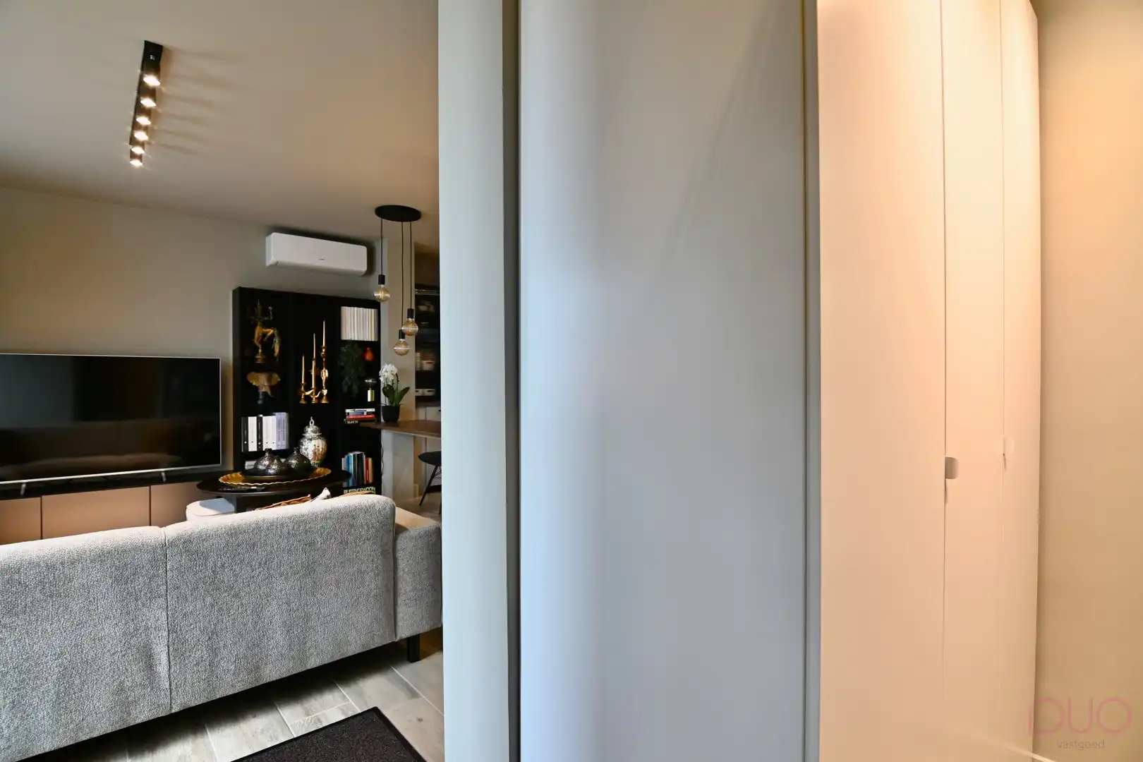 Instapklare, volledig gerenoveerde designwoning – inclusief inboedel aan meerprijs foto 5