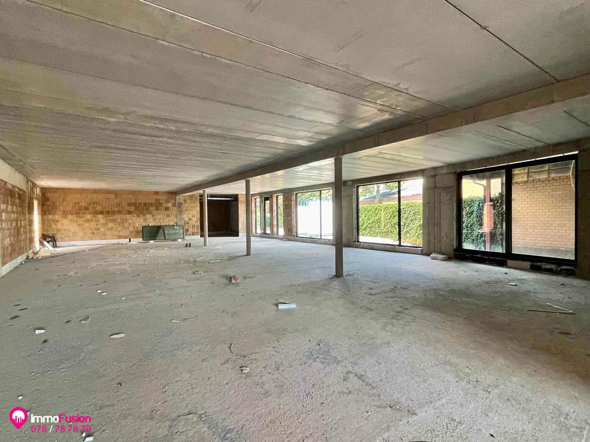 Uitzonderlijke handelsruimte van circa 460 m² met parking! foto 12