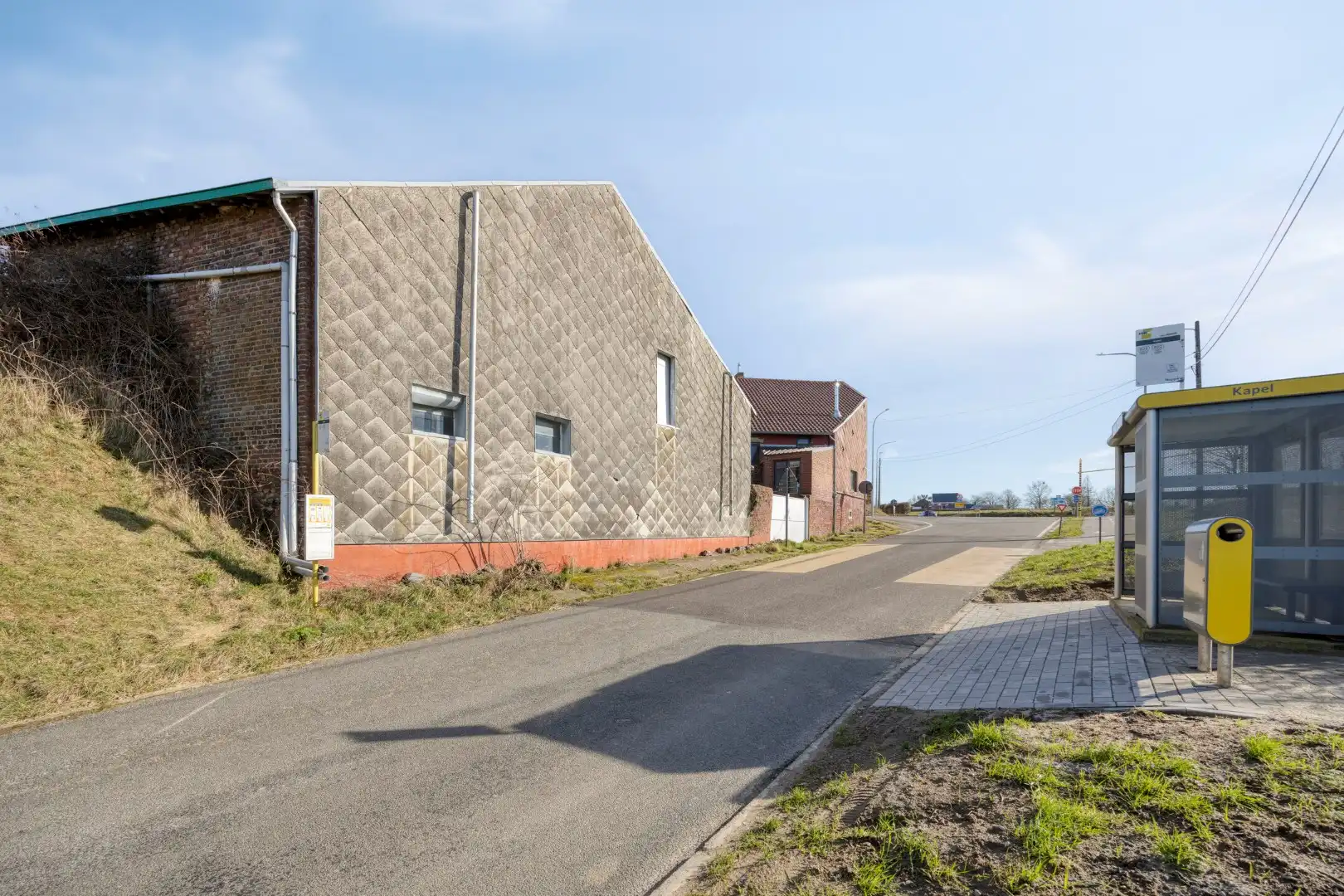 Landelijk gelegen hoevewoning met stallen en omheinde weide op totaal 88a66ca  foto 23