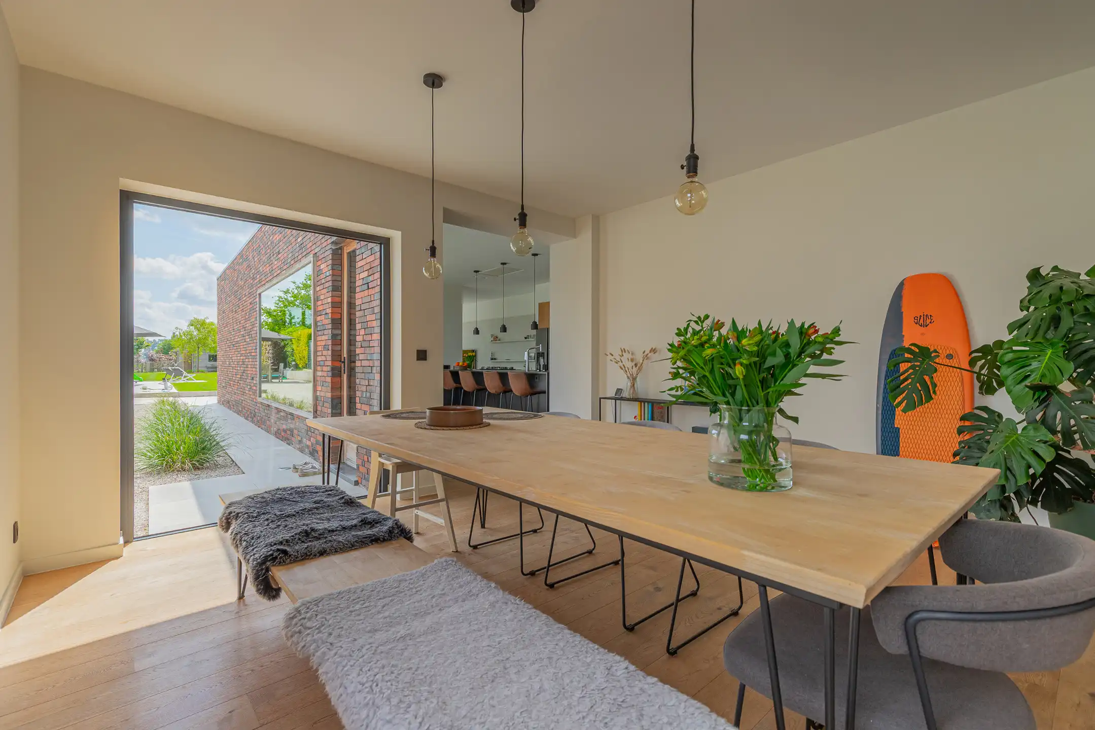  VELZEKE- Prachtige, lichtrijke woning met open zicht foto 3