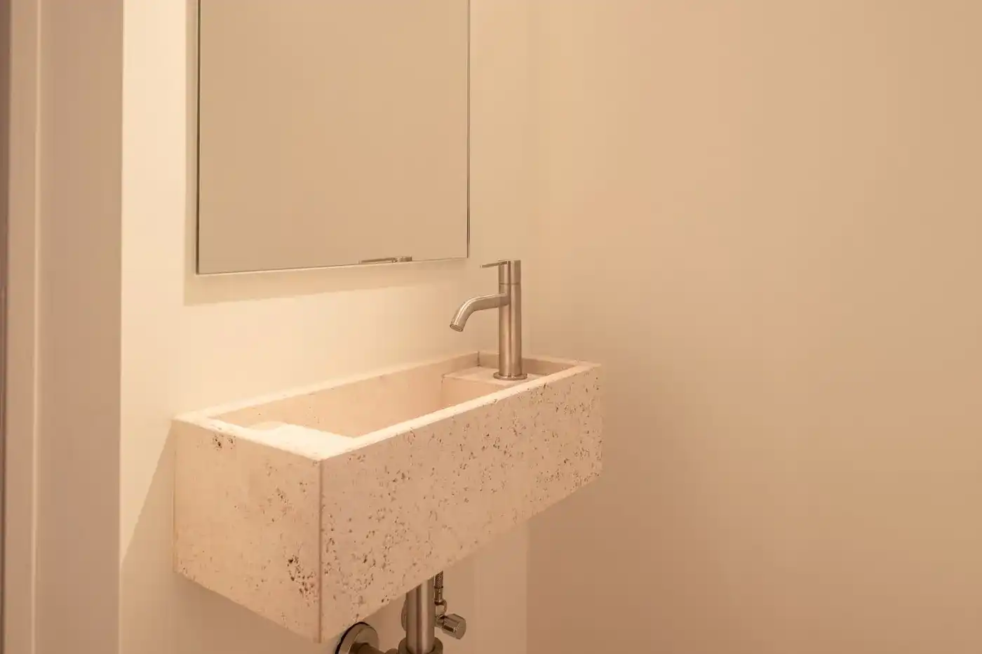 Prachtig gerenoveerd appartement op de Wandeldijk foto 21