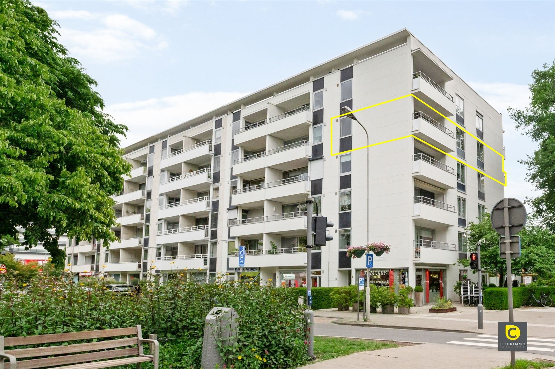 IN OPTIE! Ruim 3 slpk hoek-app met 2 terrassen! foto {{pictureIndex}}