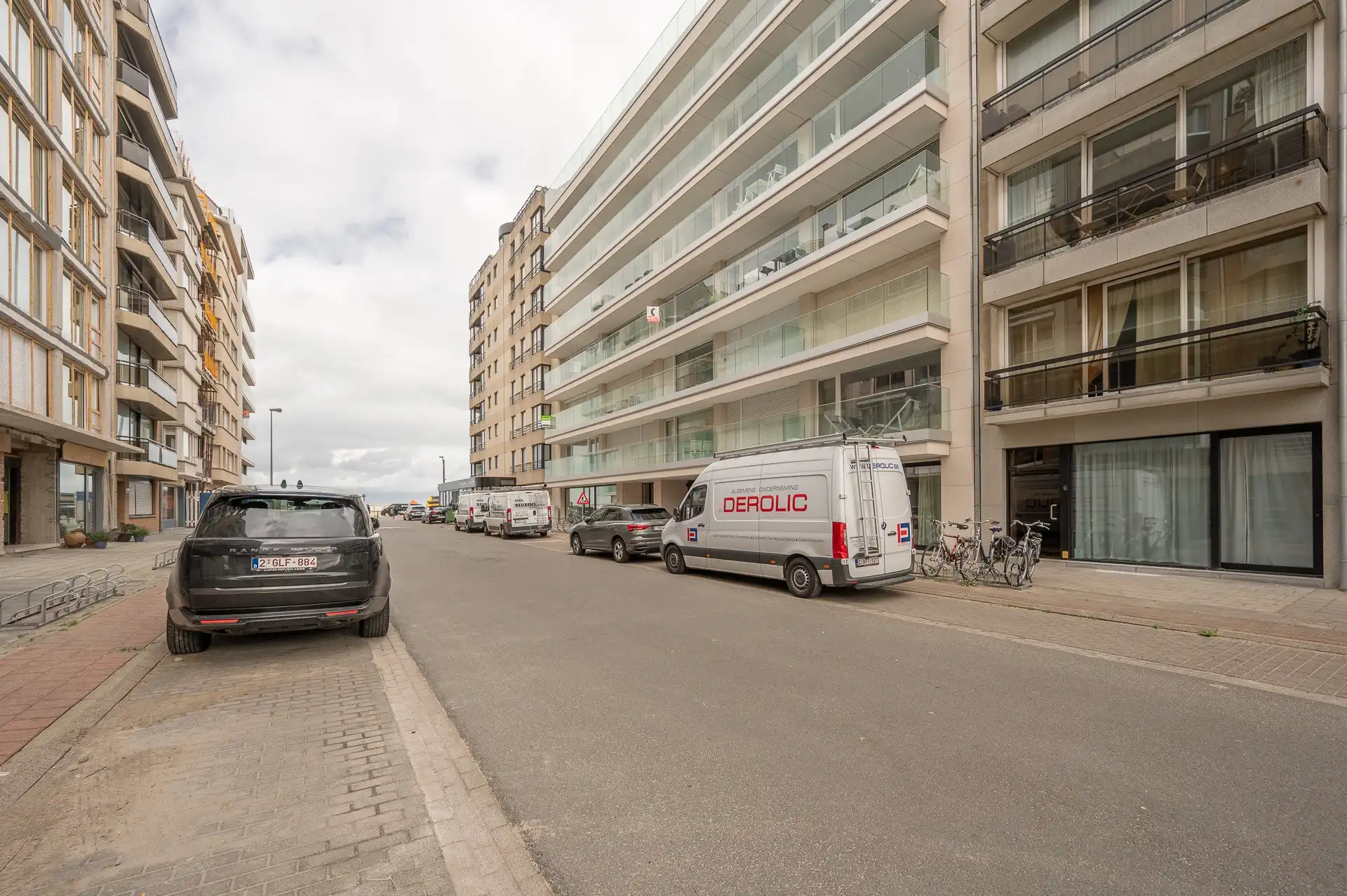 Ruim, gerenoveerd appartement met zonneterras en zijdelings zeezicht. foto 18