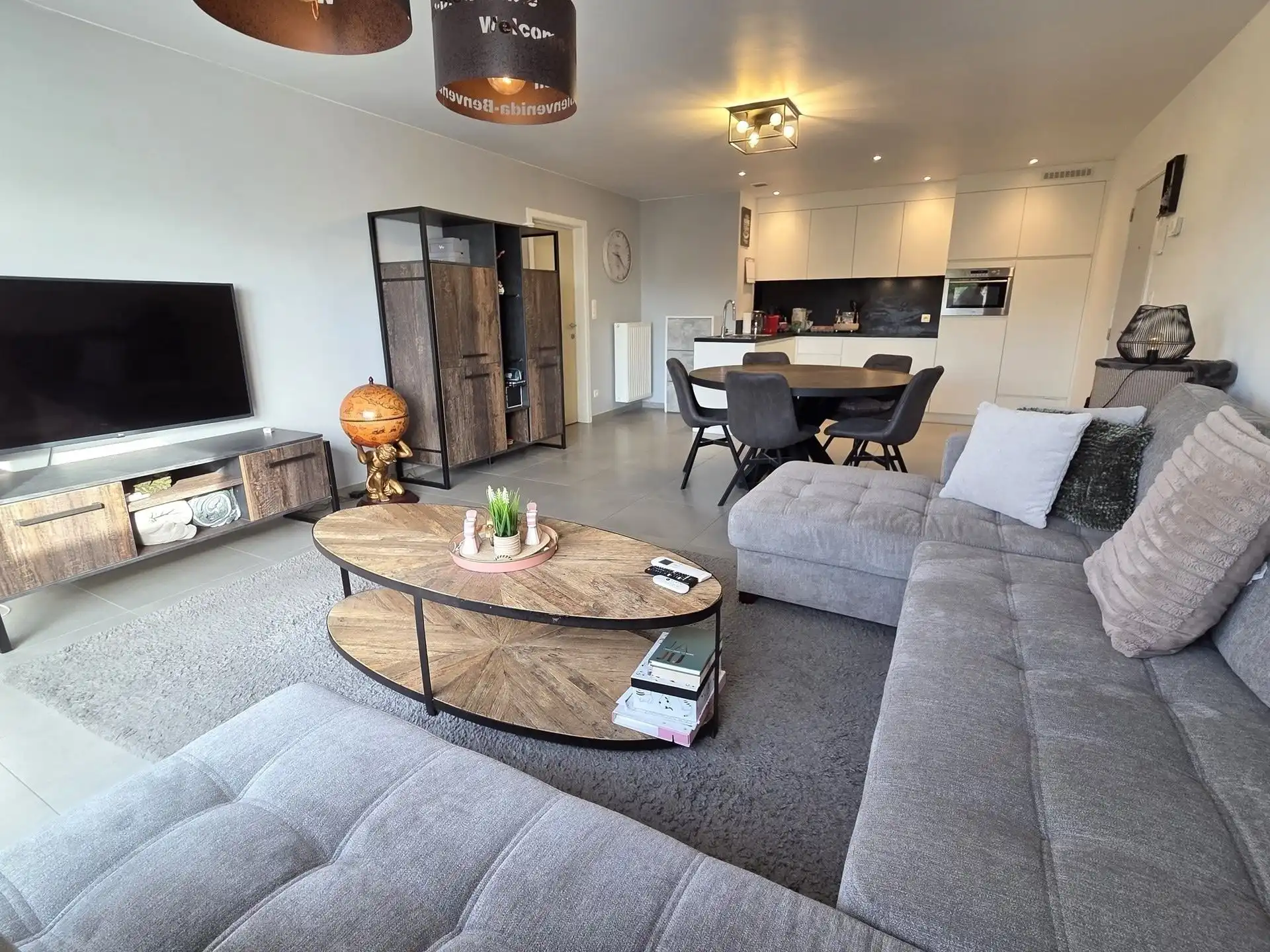 Instapklaar 2slpk- appartement met zuidgericht terras en carport in hartje Berlaar foto 2