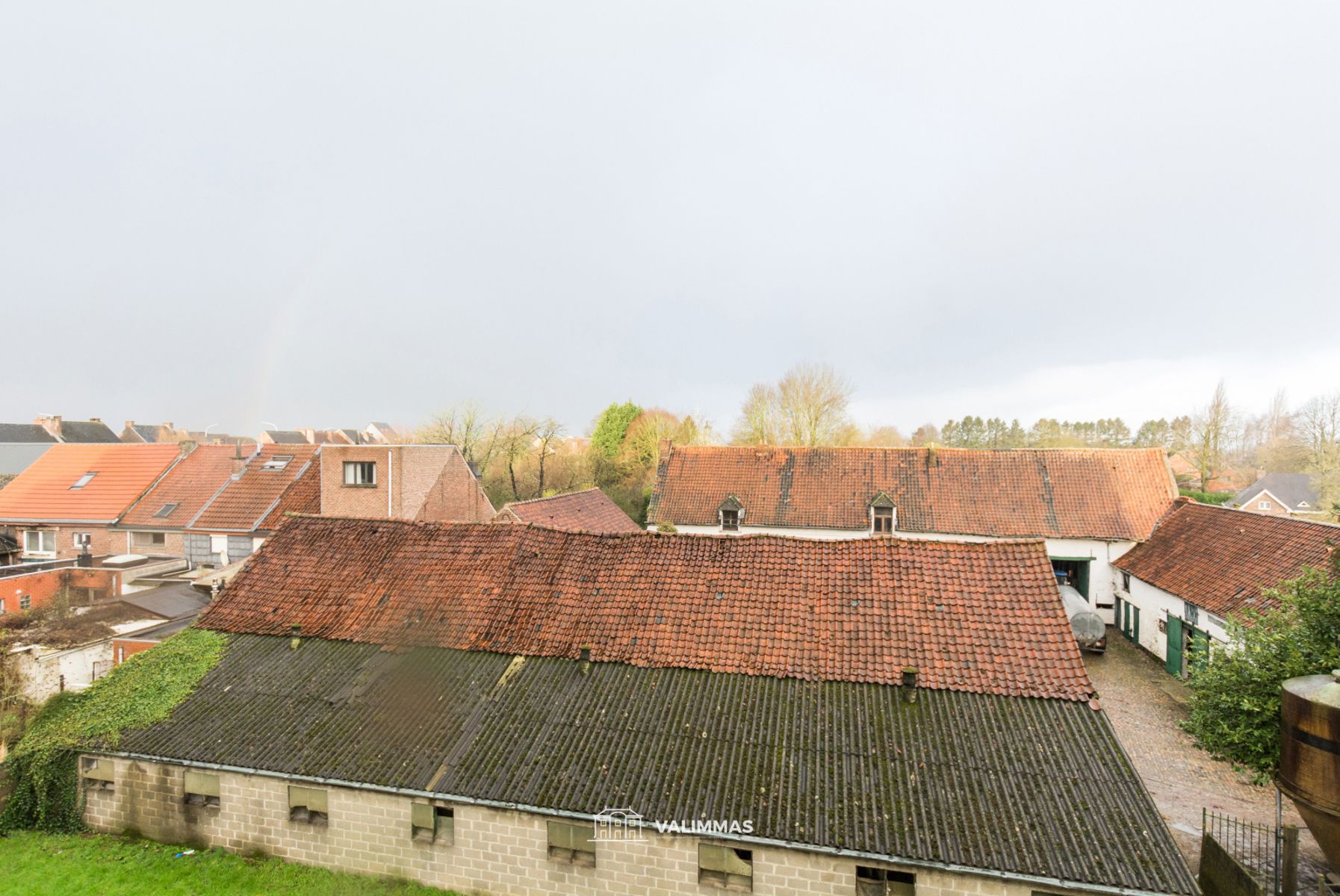Instapklare serviceflat met mooi terras en kelderberging foto 7