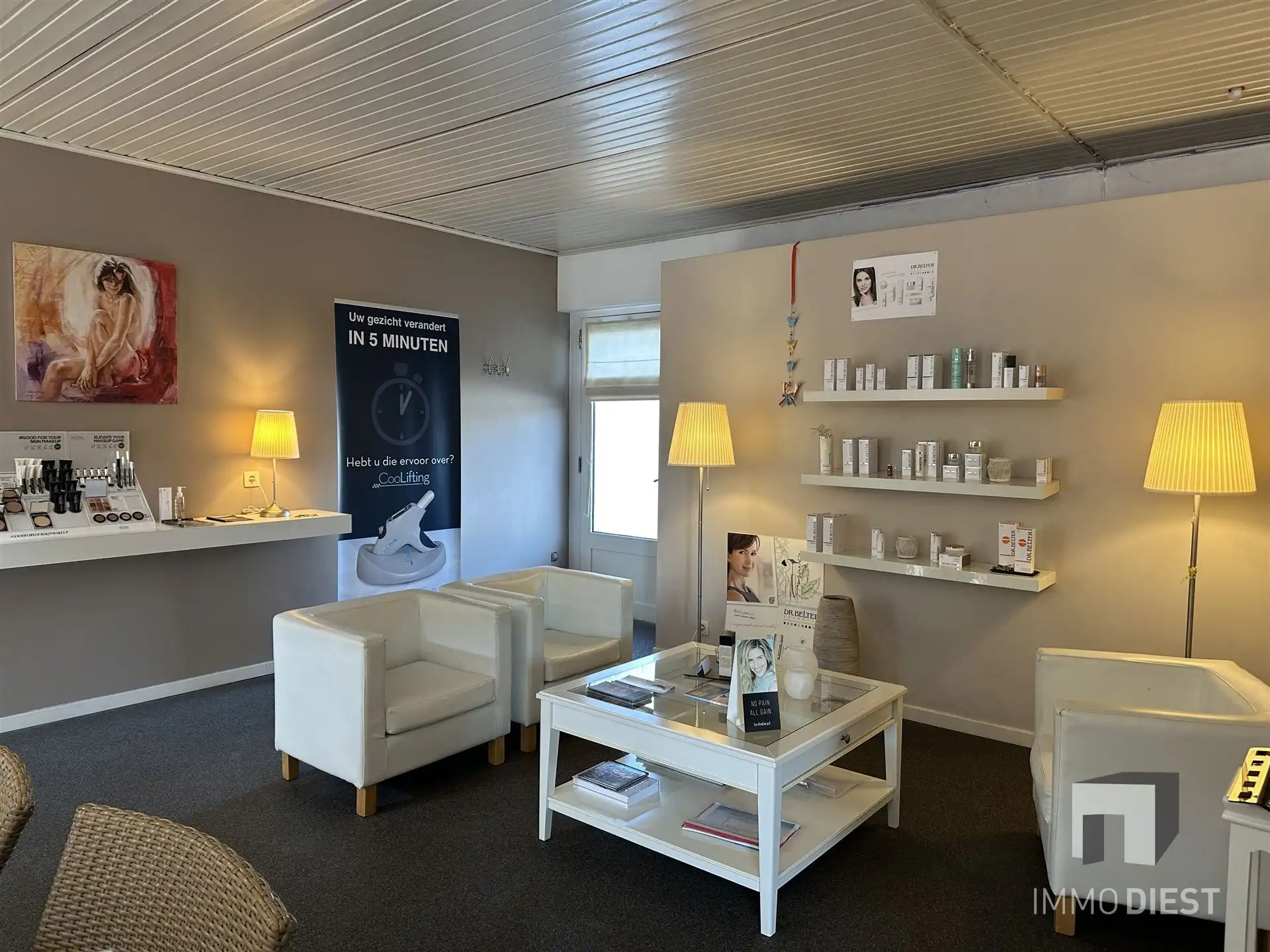 Investeringspand - handelshuis met discrete parking foto 3