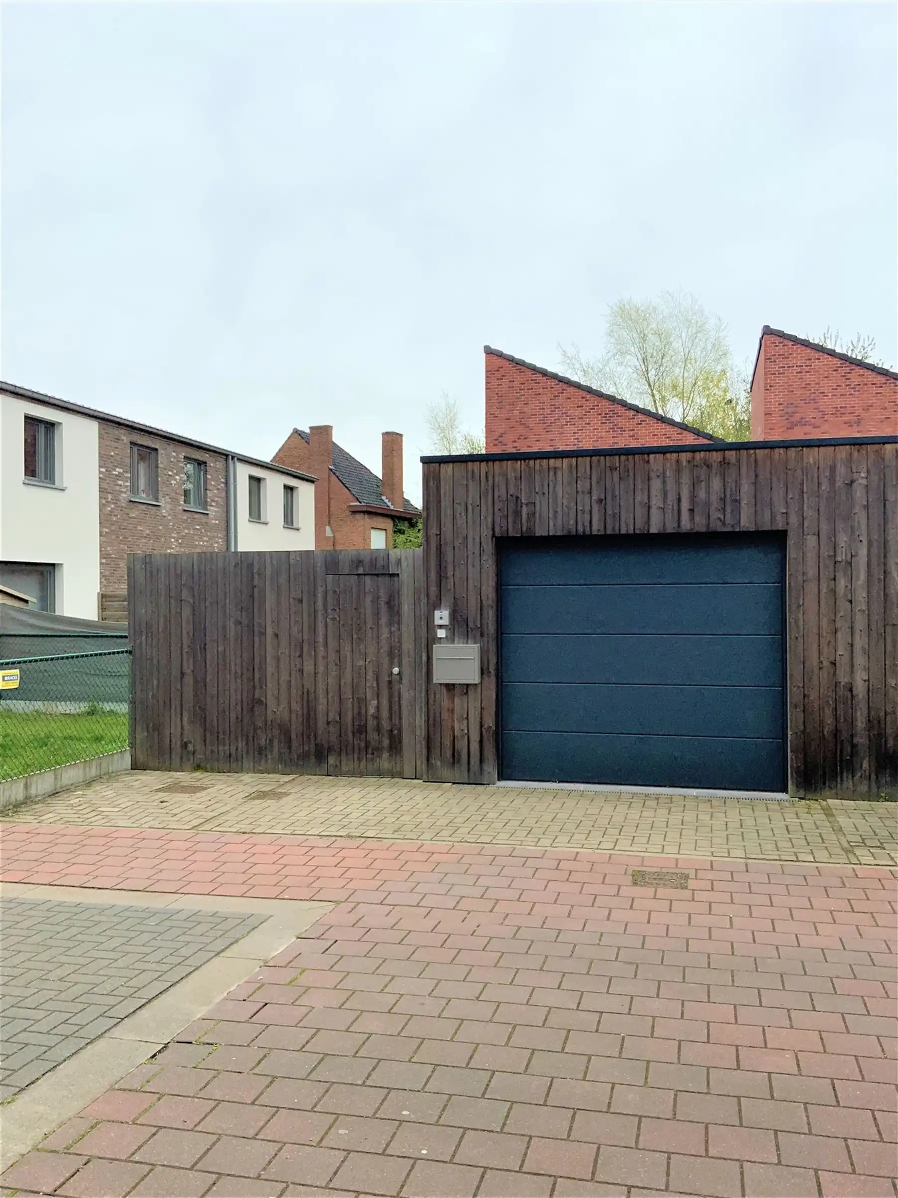 Recente instapklare woning met tuin foto 18