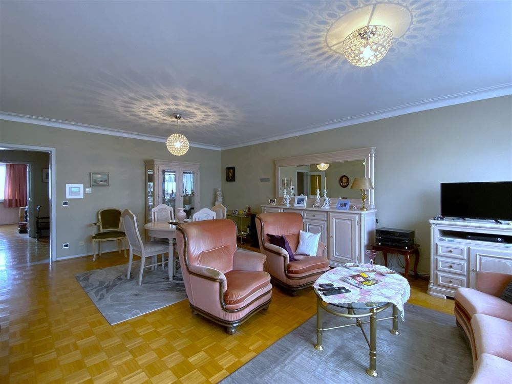 Ruim verzorgd appartement in het hart van Schoten foto 3