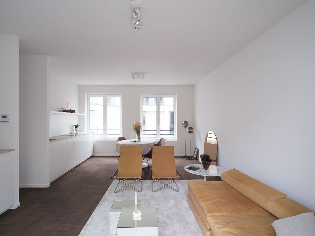 Renovatieproject – Ruim 3-slaapkamerappartement met terras nabij Gent Zuid foto {{pictureIndex}}