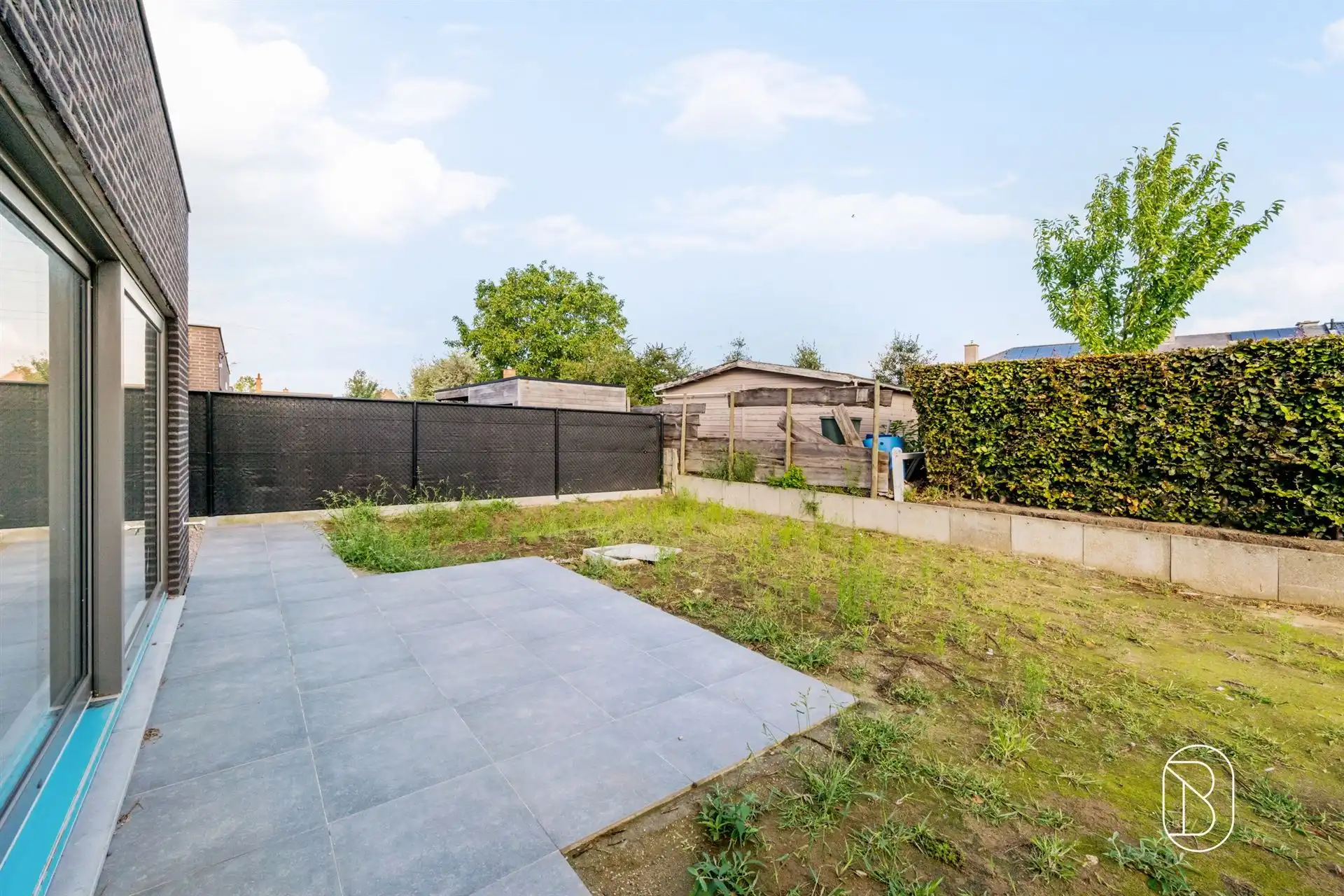 Energiezuinige nieuwbouw met 3 slk, oprit en zonnige tuin! foto 4