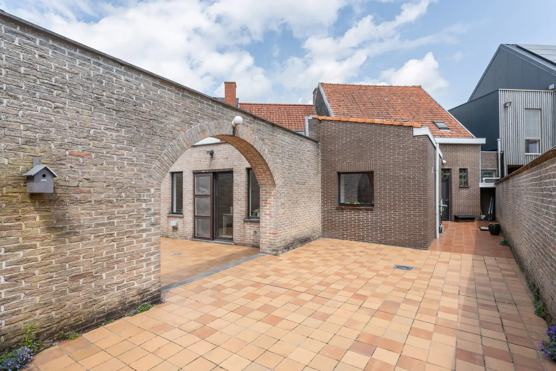 Ruime polyvalente woning met bureel en dubbele garage foto 25