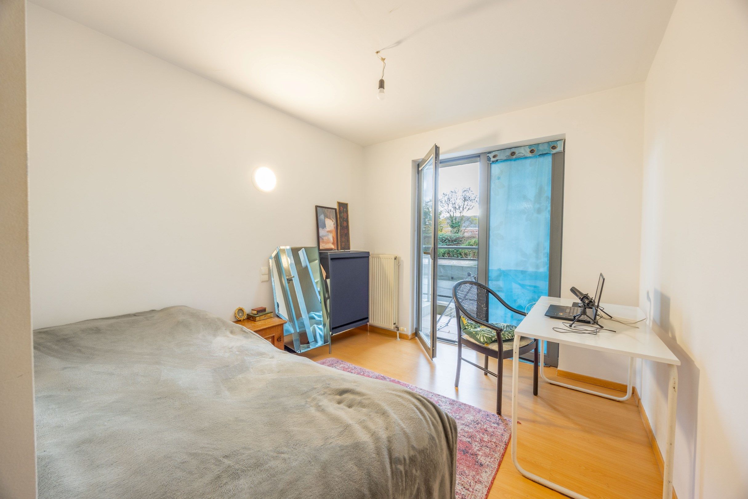 CHARMANT TWEESLAAPKAMER APPARTEMENT MET GARAGE foto 9