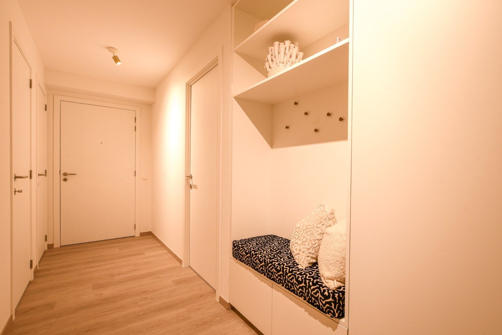 Nieuw appartement bij station Blankenberge met zwembad foto 18