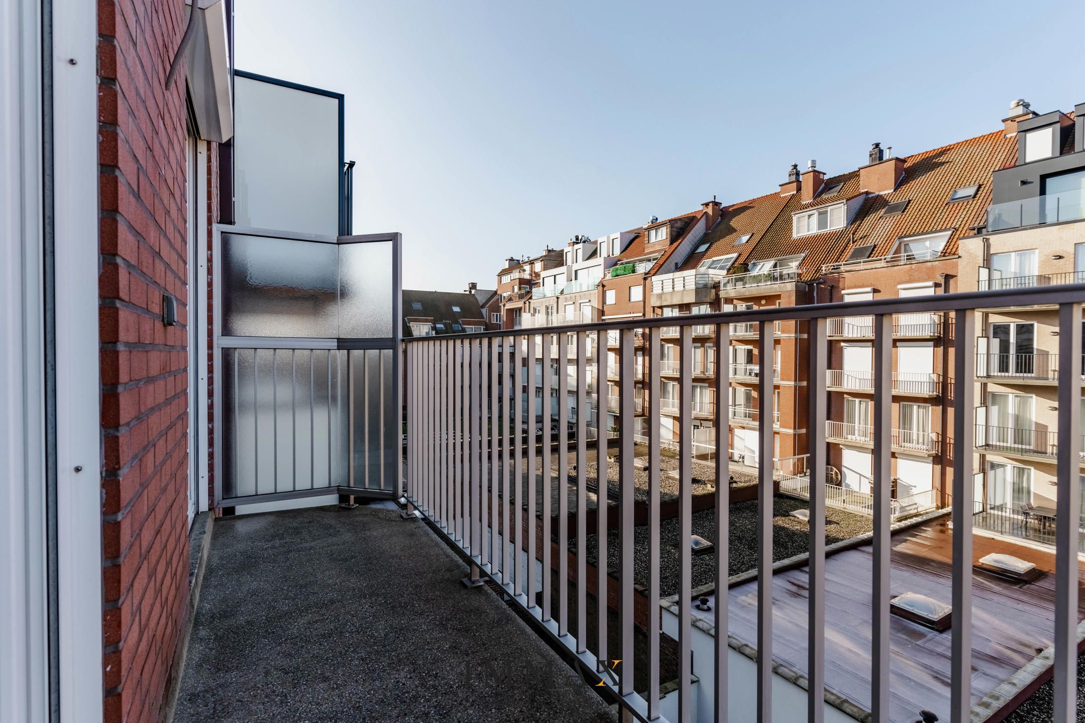 Instapklaar, mezzanine-appartement met 4 SLK I Knokke foto 15