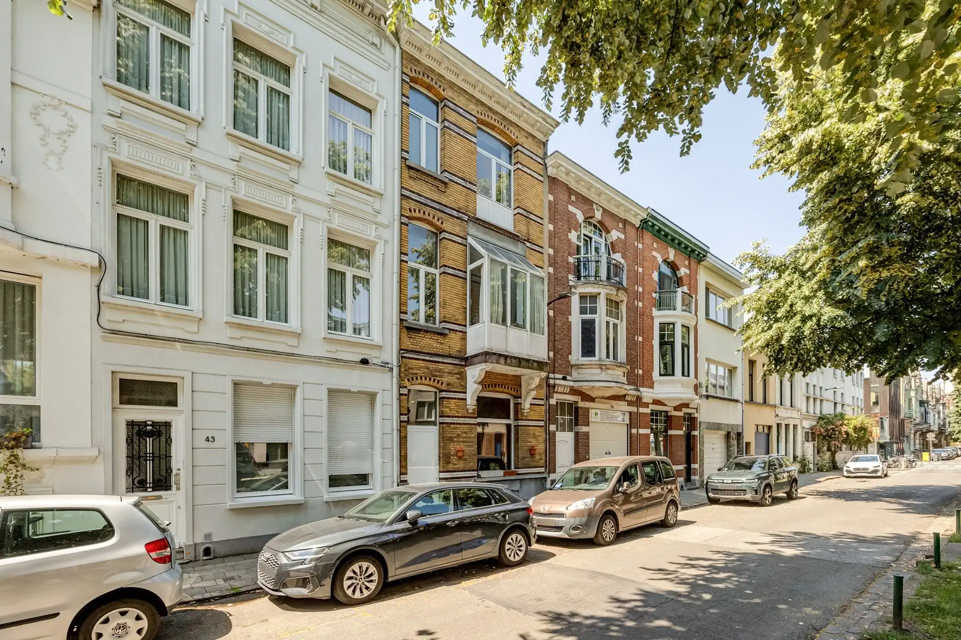 Karaktervol herenhuis met tuin in Oud-Berchem foto 34