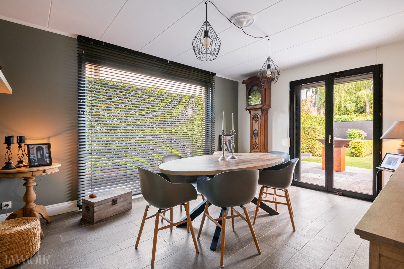 Charmante, instapklare villa in de geliefde Amerlo-wijk in Schoten. foto 12