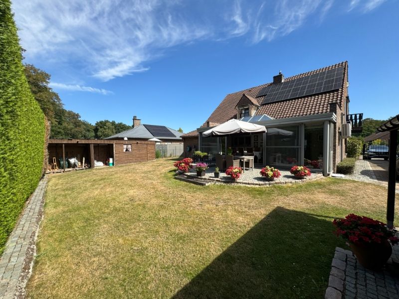 Mooie vrijstaande woning met garage, veranda en zonnepanelen foto 46