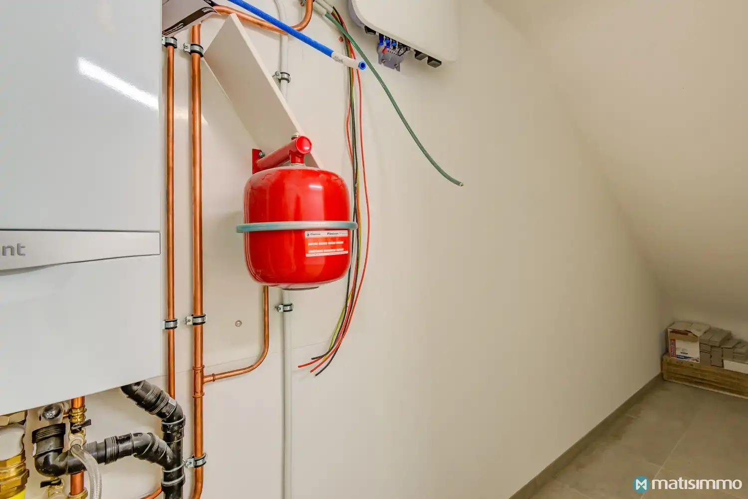 RECENTE ENERGIEZUINIGE GEZINSWONING GELEGEN OP EEN ZEER RUSTIGE LOCATIE TE RIEMST foto 20