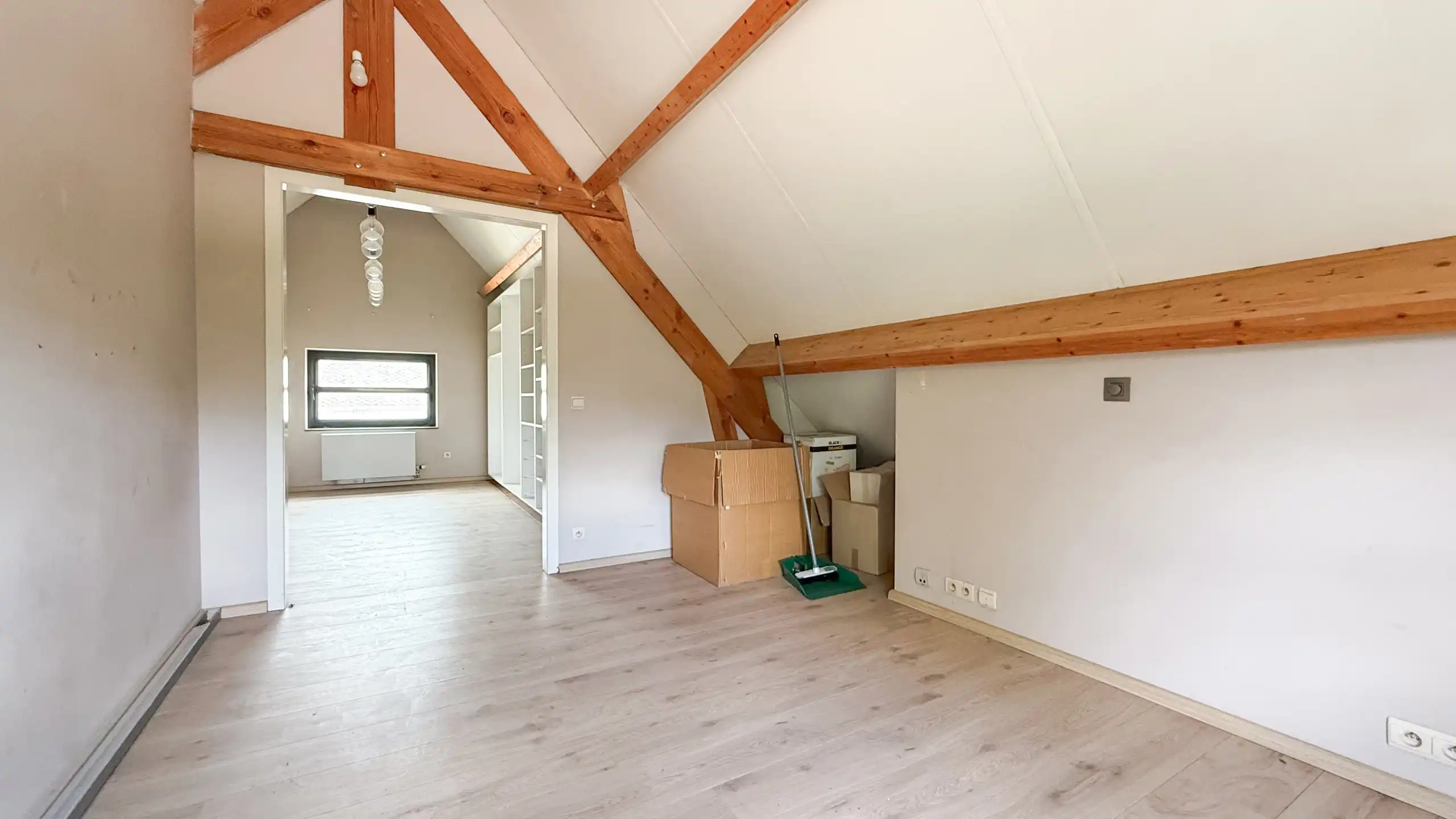 Prachtig handelspand met woonst op toplocatie (40are grond)! foto 36