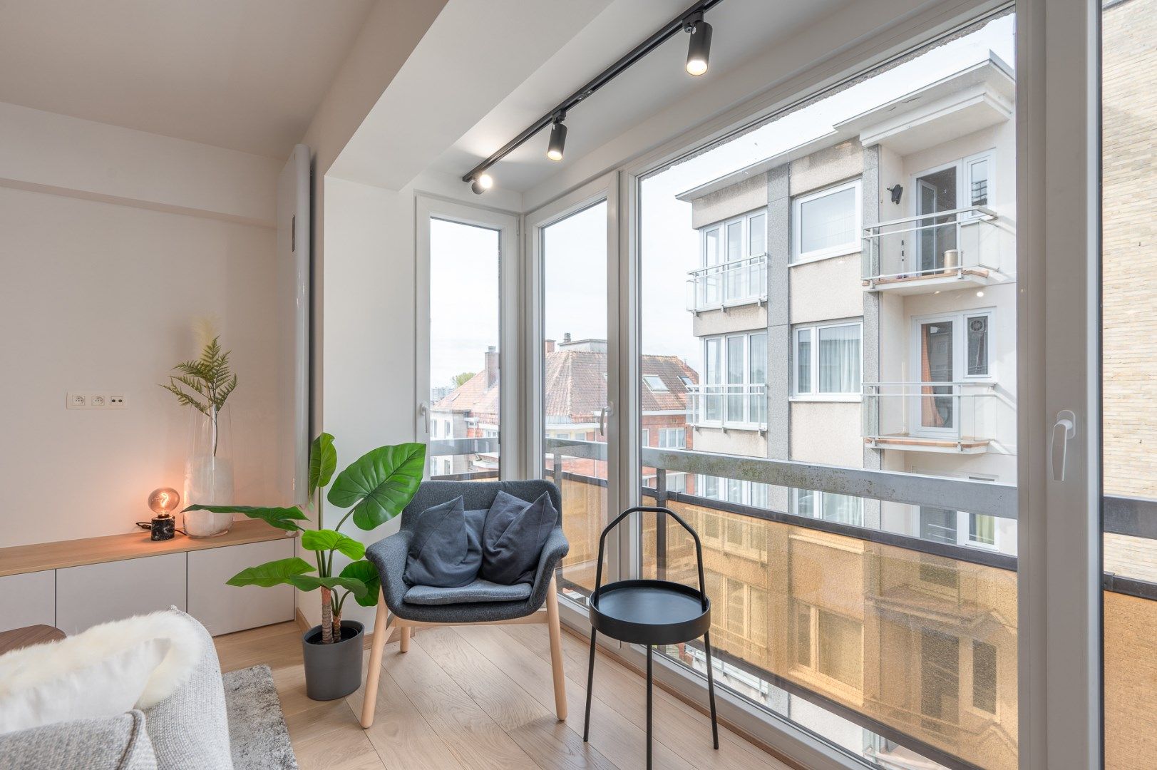 Zeer leuk, volledig gerenoveerd en ingericht vakantieappartement te Duinbergen foto 6