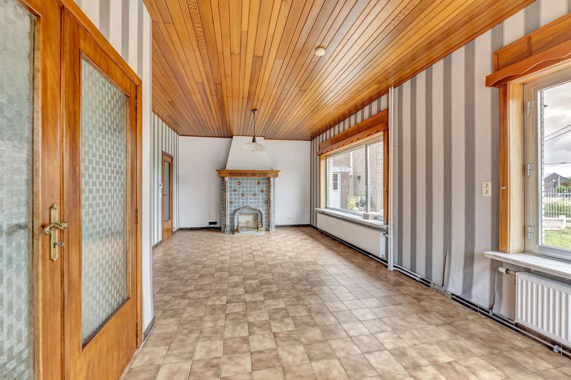 Te renoveren woning op 3a36ca met 3 slaapkamers en garage foto 5