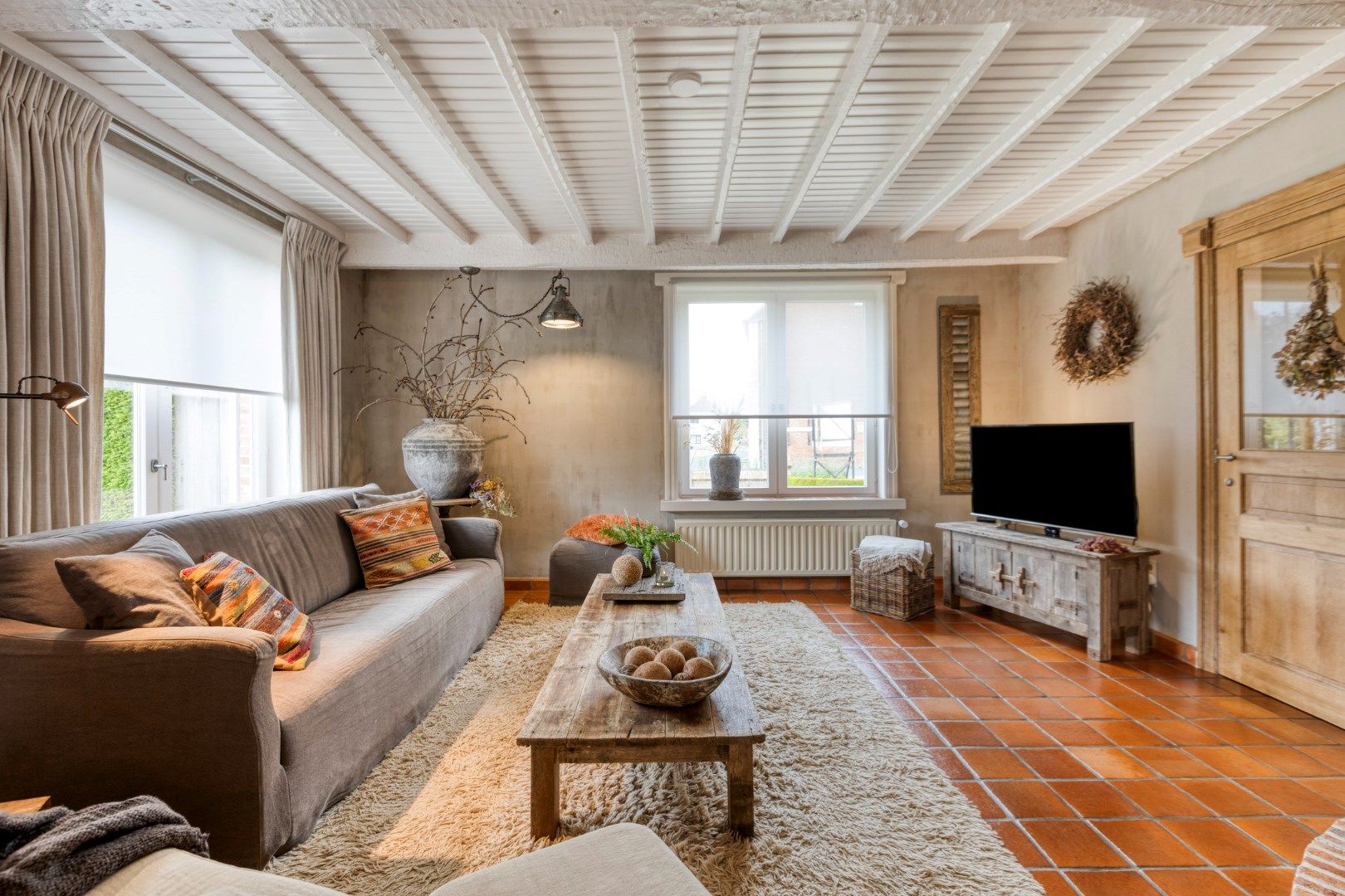 Ruime goed onderhouden woning op een prachtig perceel met praktijk mogelijkheid foto 7