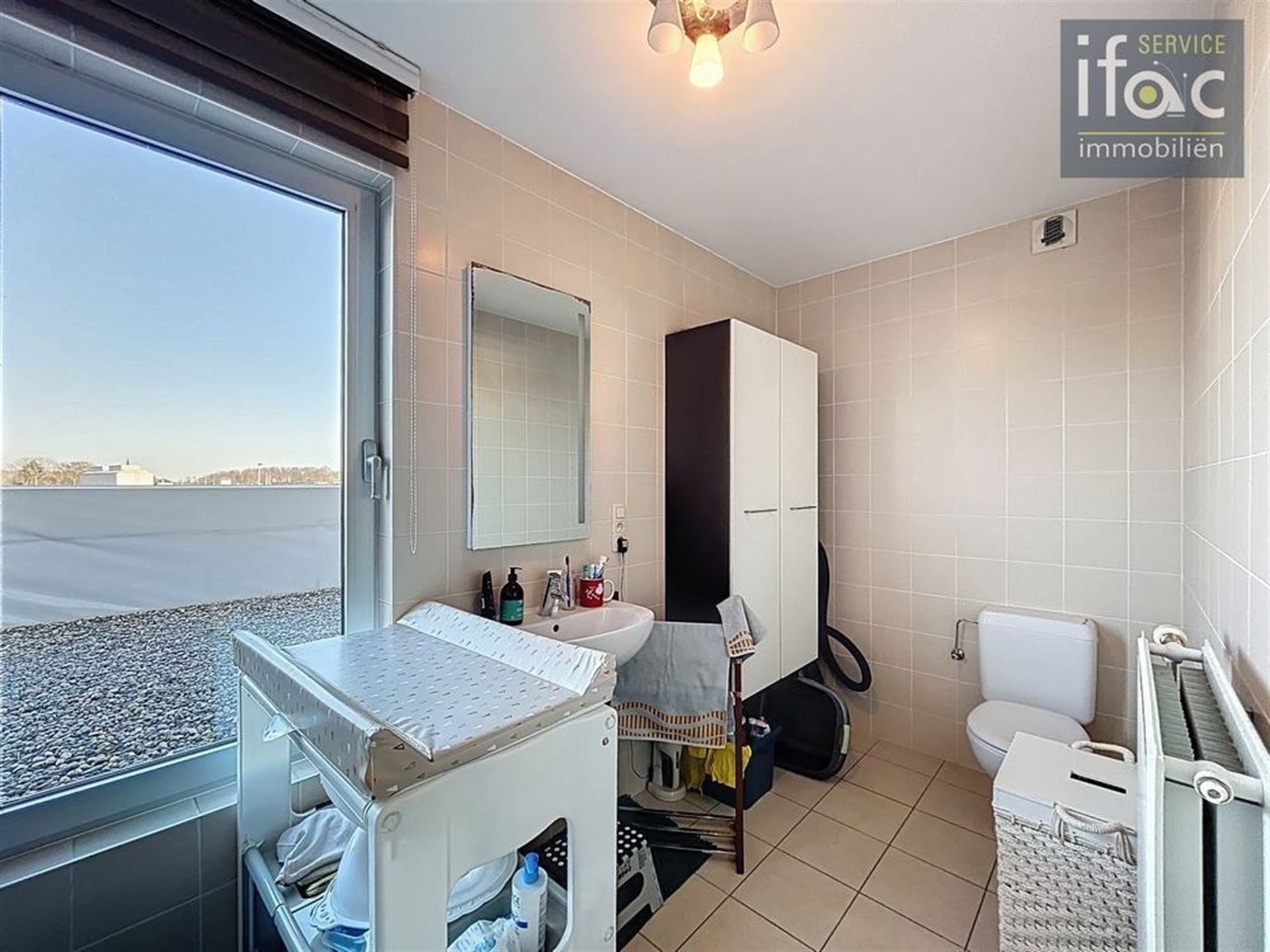 Moderne duplex met terras en parkeerplaats foto 8