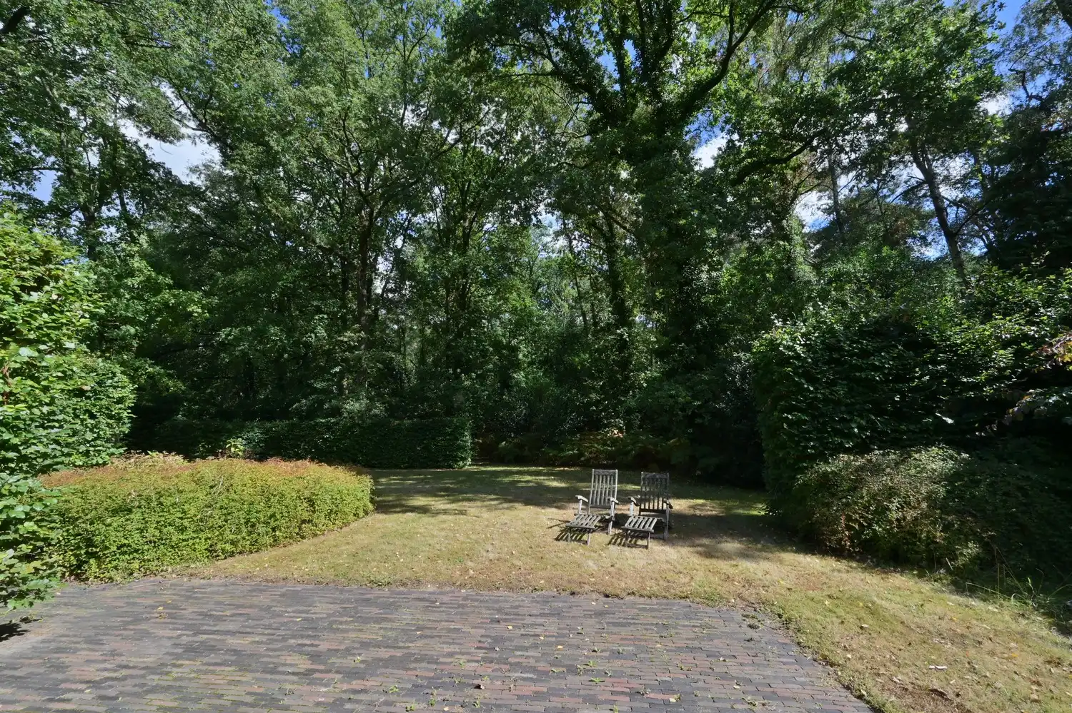 Royale woning van maar liefst 400 m² met ruime praktijk in een groene, bereikbare omgeving te Zutendaal foto 34