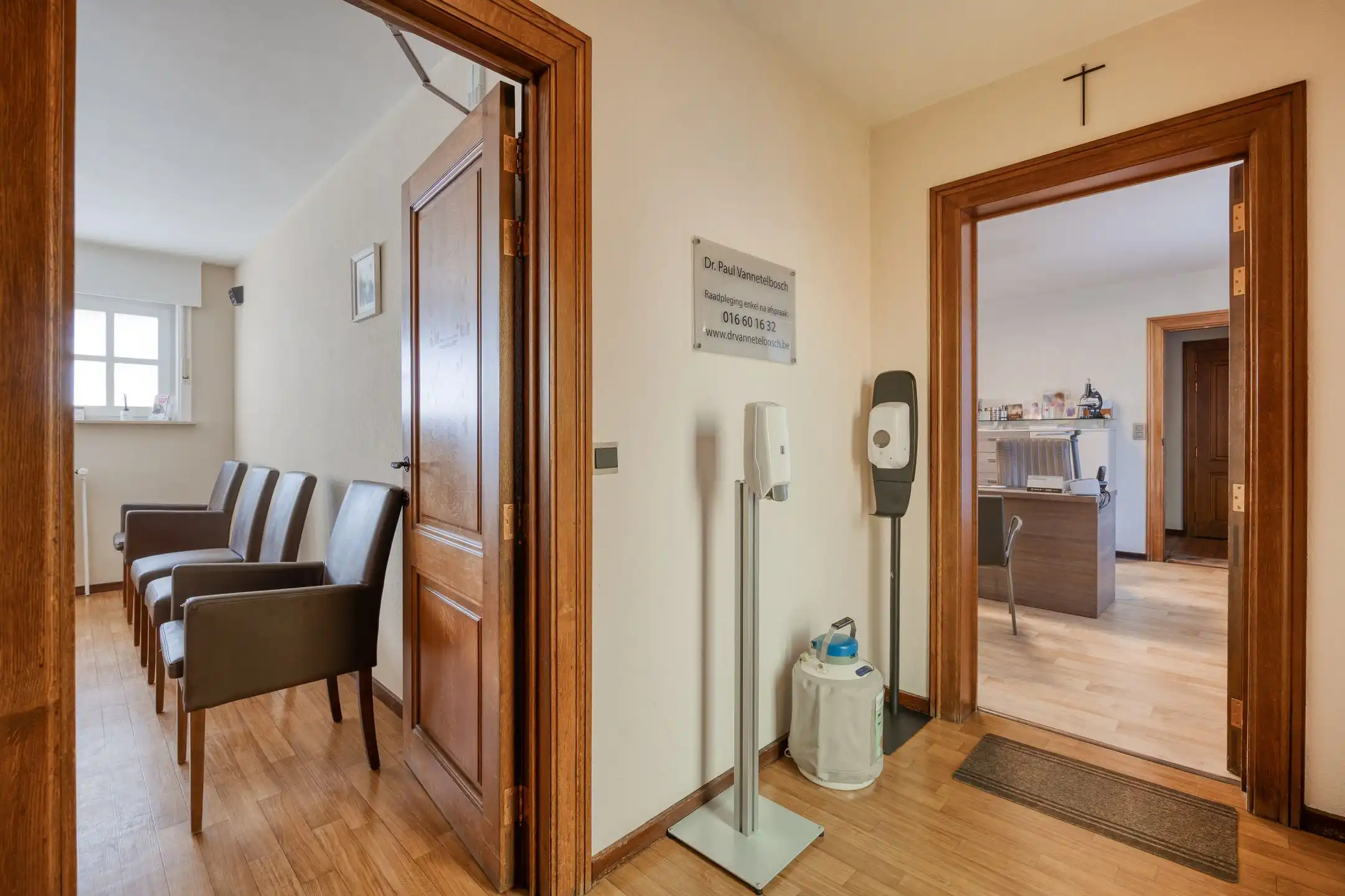 Karaktervolle villa: verwarmd zwembad & praktijkruimte foto 19