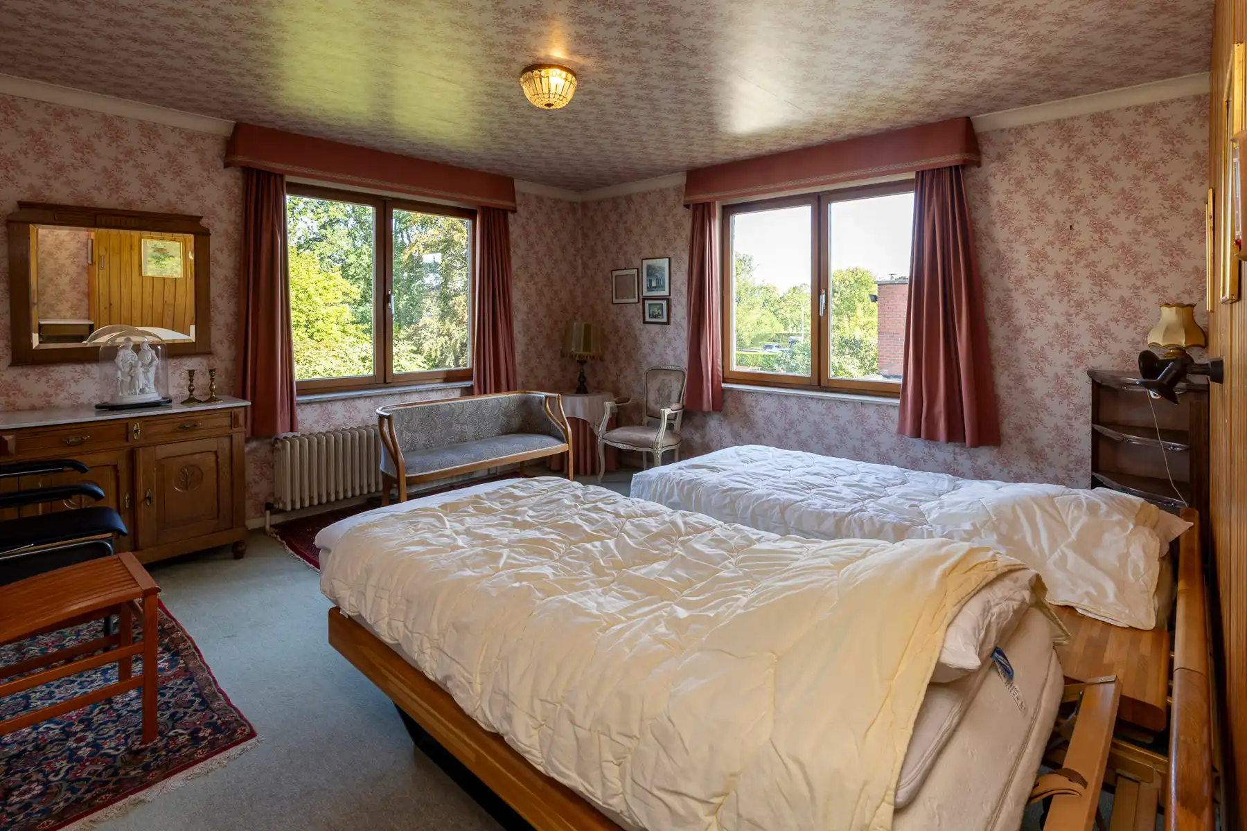 Ruime woning met 5 kamers op toplocatie! foto 7