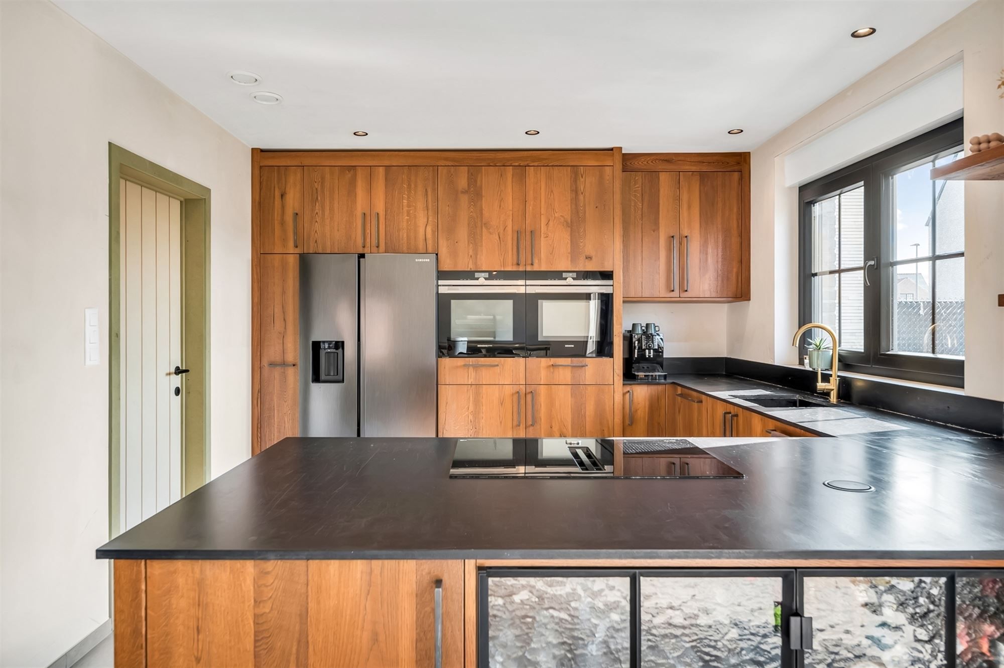 ZEER RECENTE, RUIME EN ENERGIEZUINIGE WONING foto 9