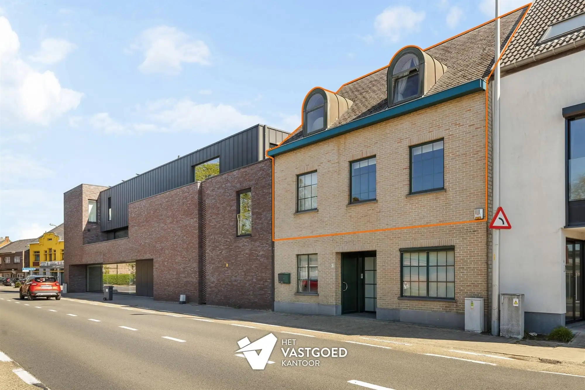 ZEER RUIM EN LICHTRIJK DUPLEX APPARTEMENT (149M²) MET 2 SLAAPKAMERS EN LEUKE VERANDA MET 2 TERRASSEN TE LAAKDAL foto 24