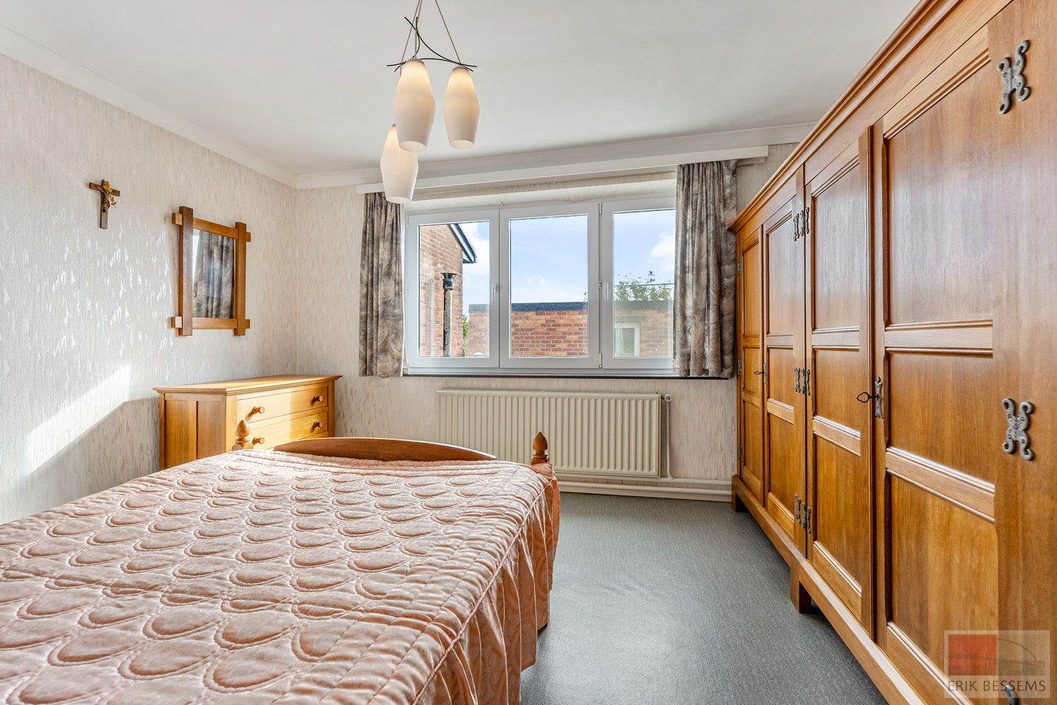 Leuke te renoveren halfopen bebouwing met potentieel en 3 ruime slaapkamers. foto 21