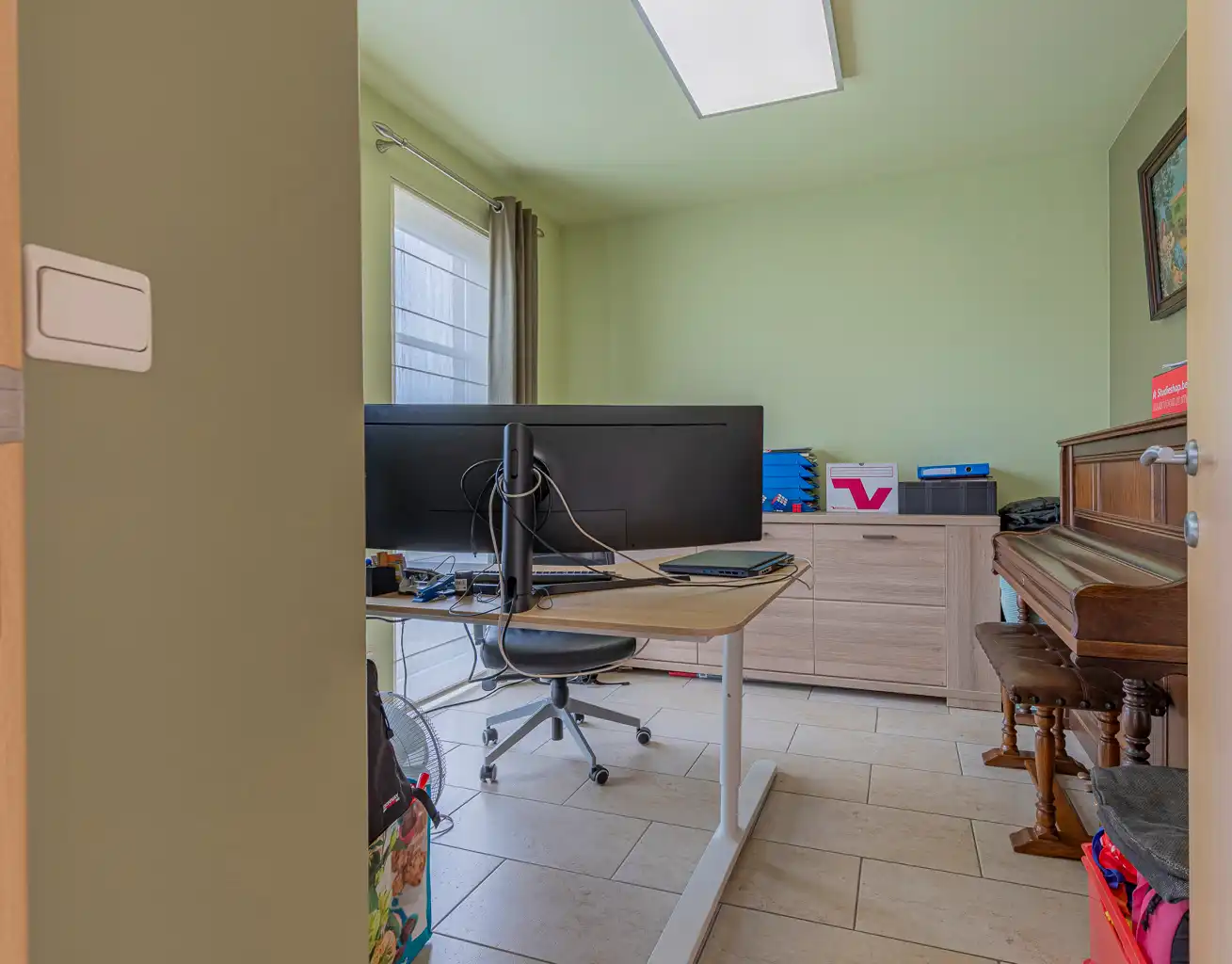 Instapklare gezinswoning met 4 slaapkamers! foto 8