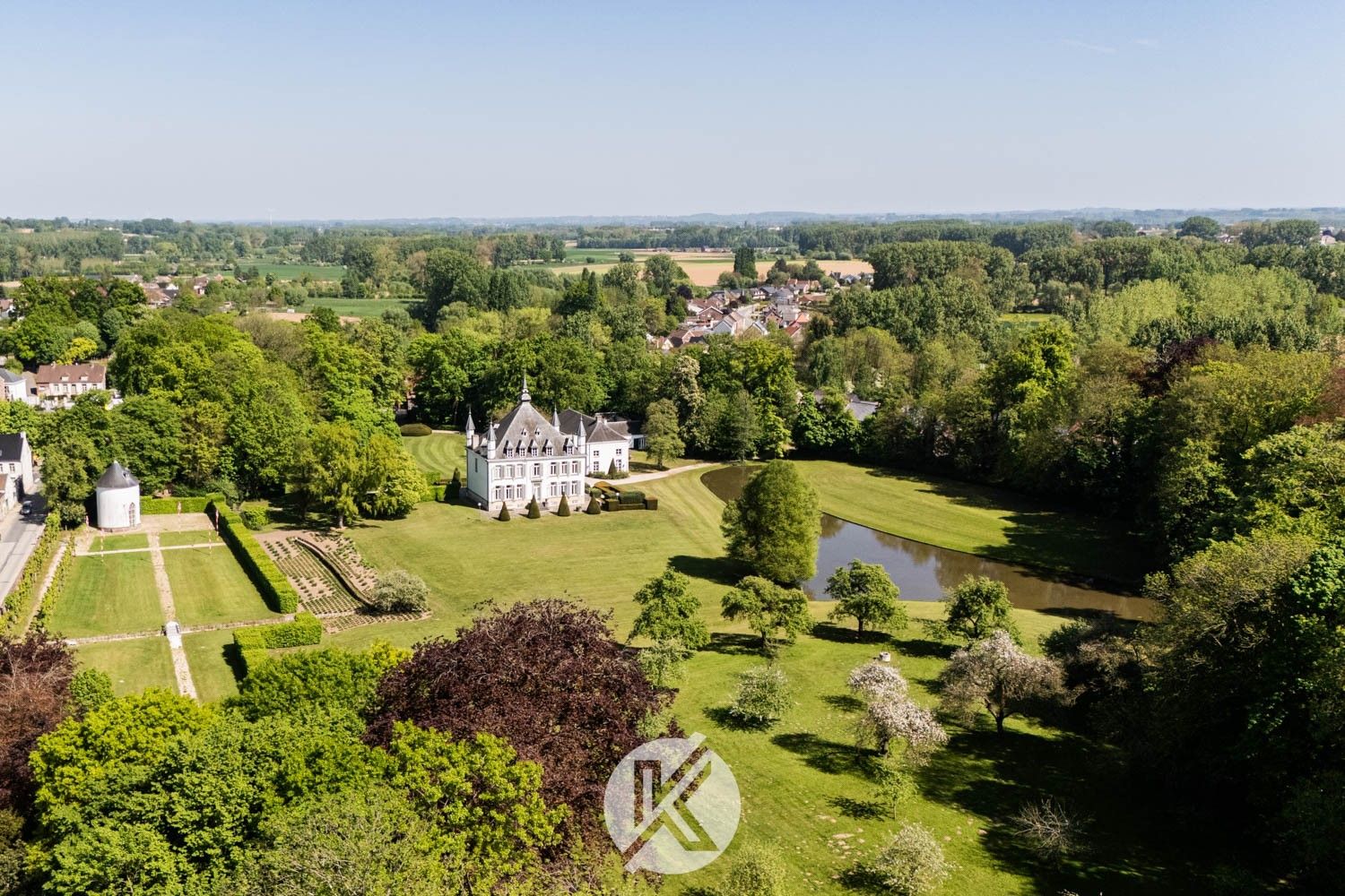 Woning op een ruim perceel met uitzicht op agrarisch gebied foto 18