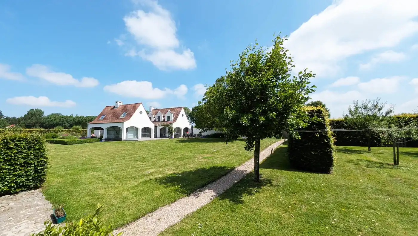 Prachtige alleenstaande villa met adembenemende open zichten. foto 11