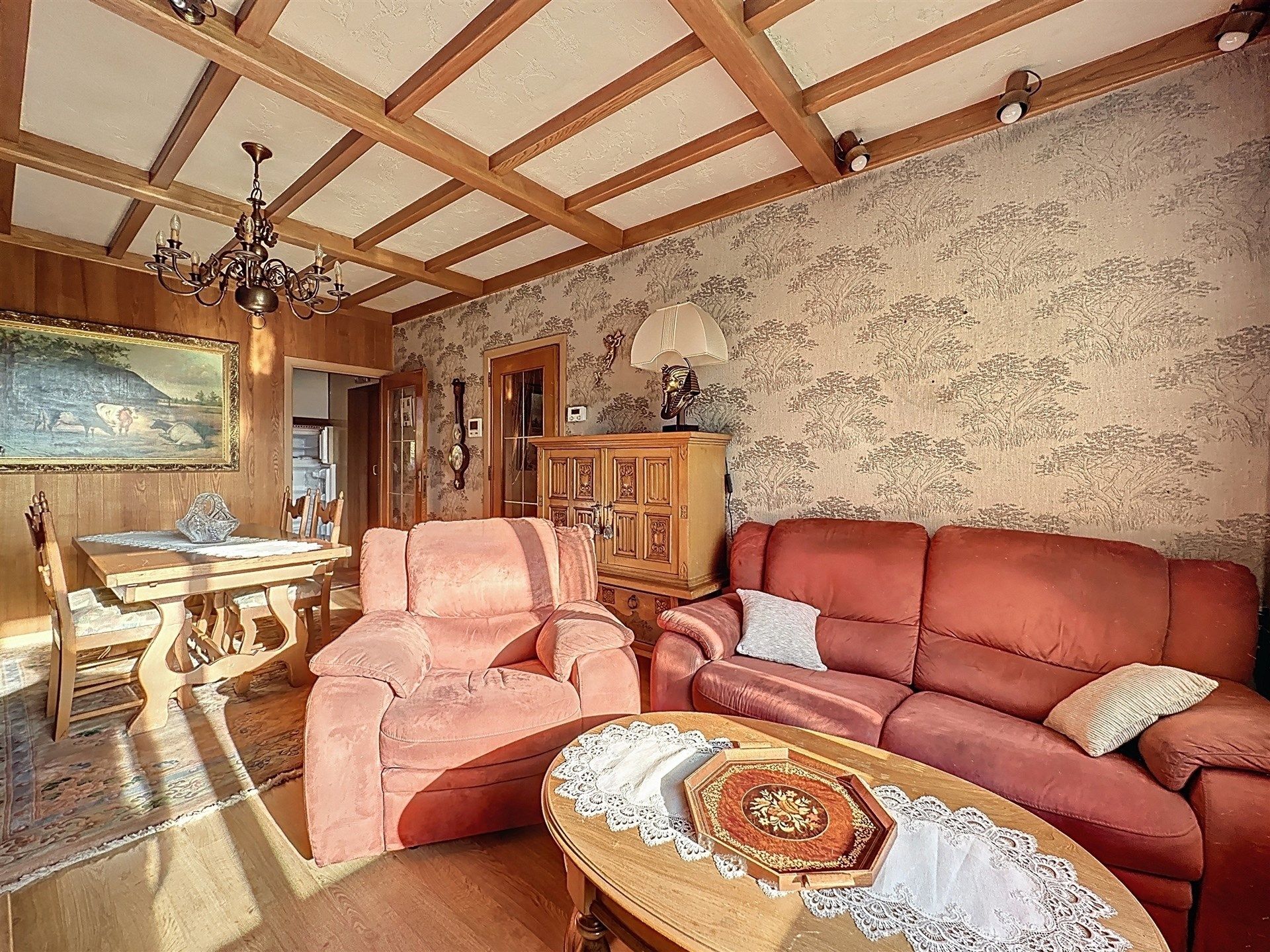 Halfopen bebouwing met 3 slaapkamers, ruime garage en leuke tuin op toplocatie! foto 4