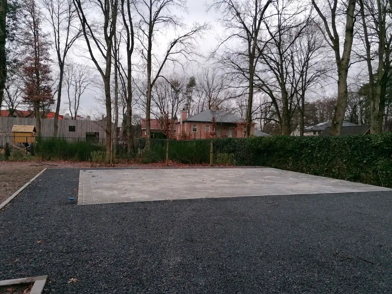 Genk, Busweg 3 bus 11 – Nieuwbouw-duplexappartement met 2 slaapkamers gelegen in een residentiële omgeving op wandelafstand van het centrum. foto 3